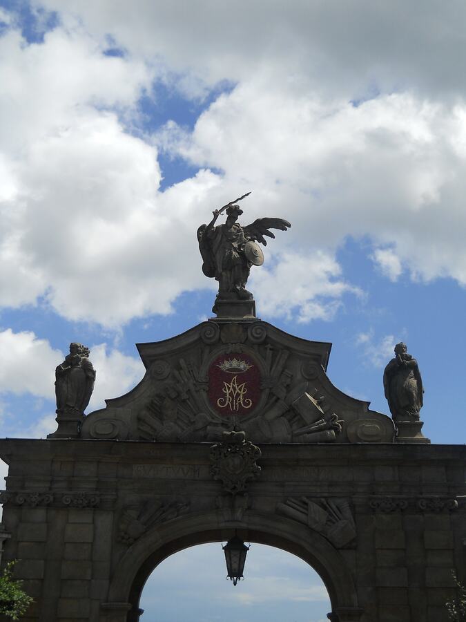 Baroque gate